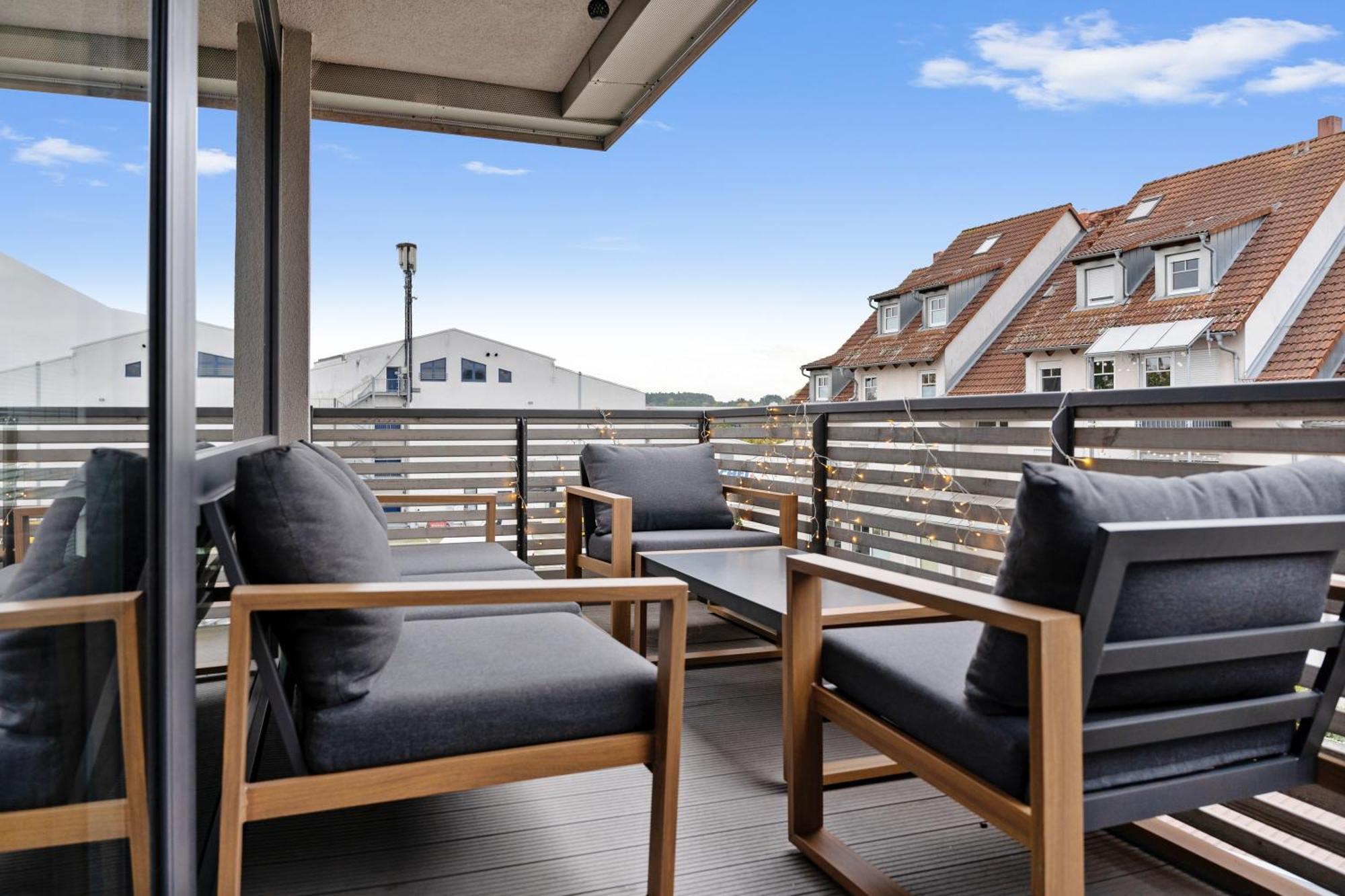 Modern Style Business Suite - Office - Kitchen - Balcony Herzogenaurach Εξωτερικό φωτογραφία
